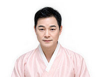 신점_우진_누끼3.png
